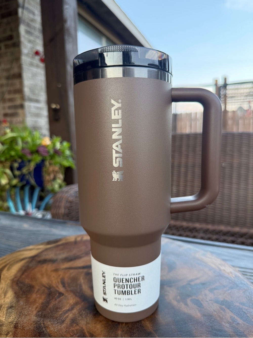 Stanley 40 oz Quencher ProTour Flip Straw Tumbler Espresso NWT - Picture 3 of 9